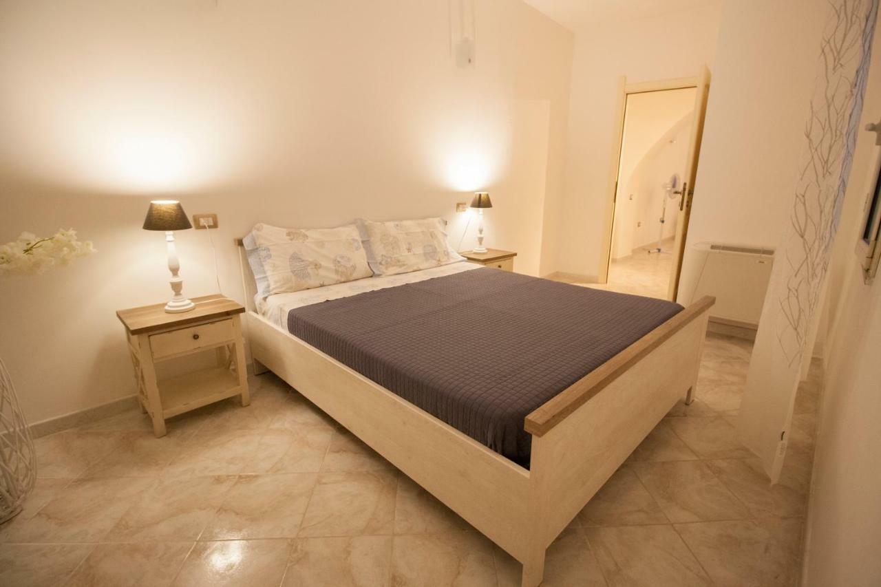 Lanterna Bianca Villa กาญารี ภายนอก รูปภาพ